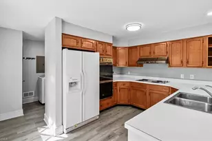 904 Pebble Dr, Greensboro, NC 27410 - Photo 13