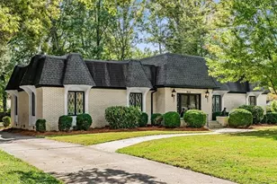 904 Pebble Dr, Greensboro, NC 27410 - Photo 1