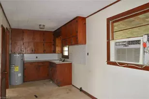 2845 Courtney-Huntsville Rd, Yadkinville, NC 27055 - Photo 33