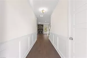 2962 Flat Rock Dr, Winston-Salem, NC 27127 - Photo 5