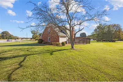 1100 Kingswood Drive, Kernersville, NC 27284 - Photo 35