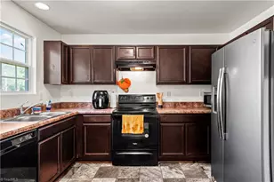 1715 Ransom Trace Ct, Winston-Salem, NC 27106 - Photo 11