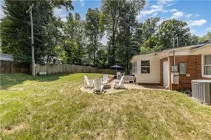 2807 Alderman Ct, Greensboro, NC 27408 - Photo 25