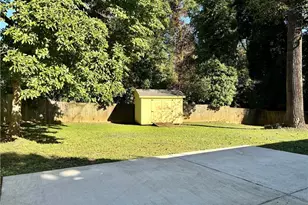 3306 Lawndale Dr, Greensboro, NC 27408 - Photo 21