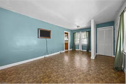 5807 Woodcliff Drive, Greensboro, NC 27410 - Photo 29