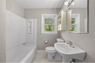 5807 Woodcliff Drive, Greensboro, NC 27410 - Photo 23