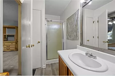 5807 Woodcliff Drive, Greensboro, NC 27410 - Photo 17