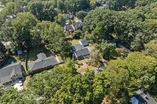 5807 Woodcliff Dr, Greensboro, NC 27410 - Photo 35