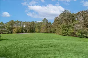 202 Canterbury Dr, North Wilkesboro, NC 28659 - Photo 29