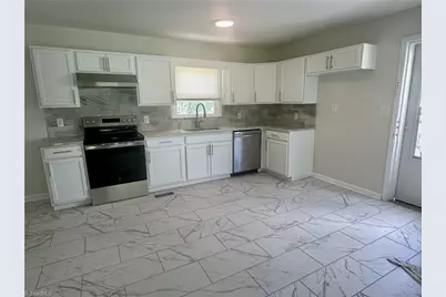 2021 Hollandale Drive, Gastonia, NC 28054 - Photo 5