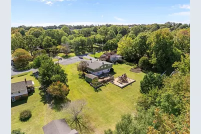 2323 Pineview Drive, Burlington, NC 27215 - Photo 7