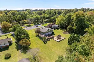 2323 Pineview Dr, Burlington, NC 27215 - Photo 7