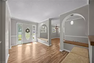 2323 Pineview Dr, Burlington, NC 27215 - Photo 11