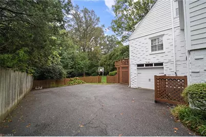 2520 Robinhood Road, Winston-Salem, NC 27106 - Photo 41