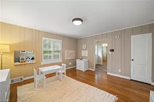 2520 Robinhood Rd, Winston-Salem, NC 27106 - Photo 19