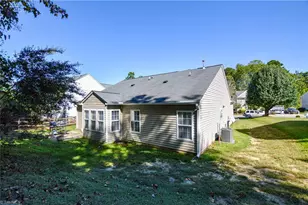 3339 Cherrybrook Dr, Jamestown, NC 27282 - Photo 27