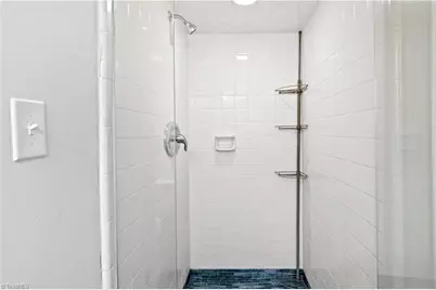 4307 Oak Hollow Drive, High Point, NC 27265 - Photo 25