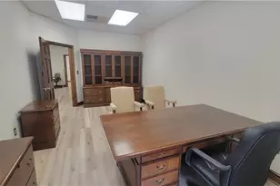 603 B Eastchester Dr, High Point, NC 27262 - Photo 5