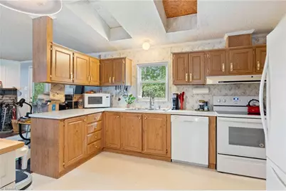 5519 Bridgeway Drive, Greensboro, NC 27406 - Photo 17