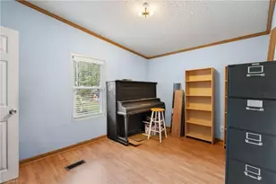 5519 Bridgeway Dr, Greensboro, NC 27406 - Photo 19
