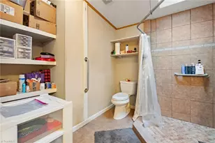 5519 Bridgeway Dr, Greensboro, NC 27406 - Photo 17