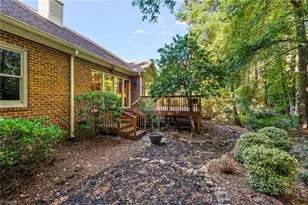 921 Flicker Ln, High Point, NC 27262 - Photo 33