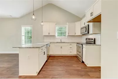 2222 St James Drive, Reidsville, NC 27320 - Photo 9