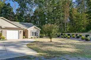 2222 St James Dr, Reidsville, NC 27320 - Photo 3