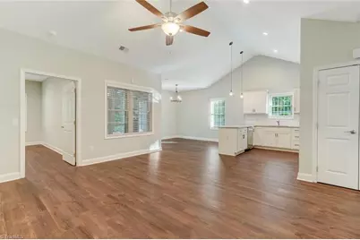 2222 St James Drive, Reidsville, NC 27320 - Photo 5