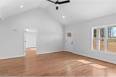 285 Stonybrook Drive, Lexington, NC 27295 - Photo 9