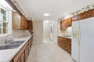 3830 Ryan Way, Winston-Salem, NC 27106 - Photo 11