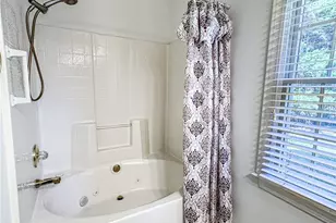 629 Sonoma Ln, High Point, NC 27265 - Photo 23