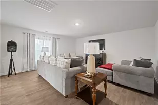 417 Daniel Dr, Lexington, NC 27295 - Photo 9