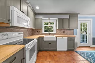 1034 Vernon Ave, Winston-Salem, NC 27106 - Photo 11