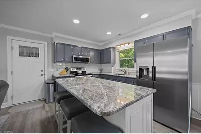 140 Nevada Avenue, Mount Airy, NC 27030 - Photo 5