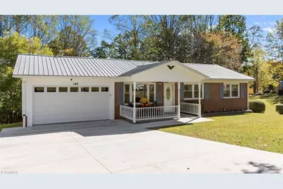 140 Nevada Avenue, Mount Airy, NC 27030 - Photo 1