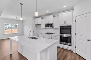 112 Lovefeast Dr, Advance, NC 27006 - Photo 5