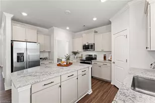 2124 Beechwood Vw Dr, Winston-Salem, NC 27106 - Photo 11