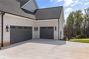 3973 Valley View Cir, Clemmons, NC 27012 - Photo 47