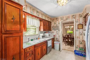 753 Elderwood Ave, Winston-Salem, NC 27103 - Photo 11