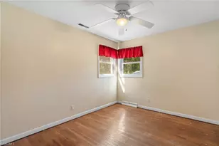 9225 Sahabi Rd, Kernersville, NC 27284 - Photo 17