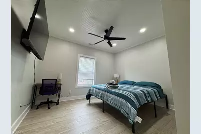 409 E Whittington Street, Greensboro, NC 27406 - Photo 5