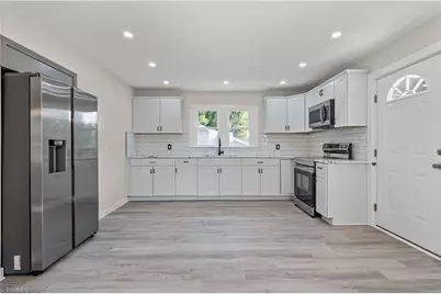 403 Julius Chambers Avenue, Mount Gilead, NC 27306 - Photo 3