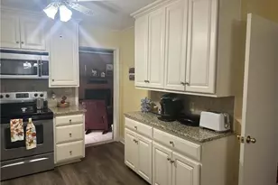 161 Ridgeview Dr, Mount Airy, NC 27030 - Photo 9