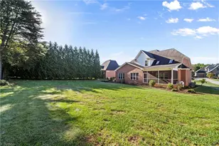 1842 Grove Pines Ct, Kernersville, NC 27284 - Photo 41