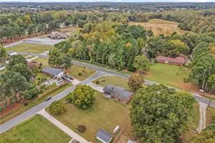 1843 Weant Rd, High Point, NC 27263 - Photo 29