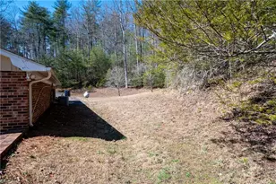 8244 N Nc Hwy 16, Millers Creek, NC 28651 - Photo 35