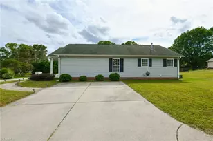 1770 Berkley Rd, Kernersville, NC 27284 - Photo 25