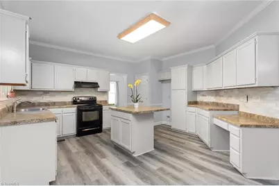 3522 Hunting Ridge Drive, High Point, NC 27265 - Photo 11