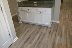 2521 Henley Ln, Walkertown, NC 27051 - Photo 9